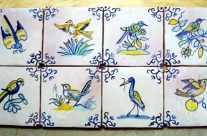 Azulejos pequeños, ideales para decorar muebles o integrarlos en zócalos